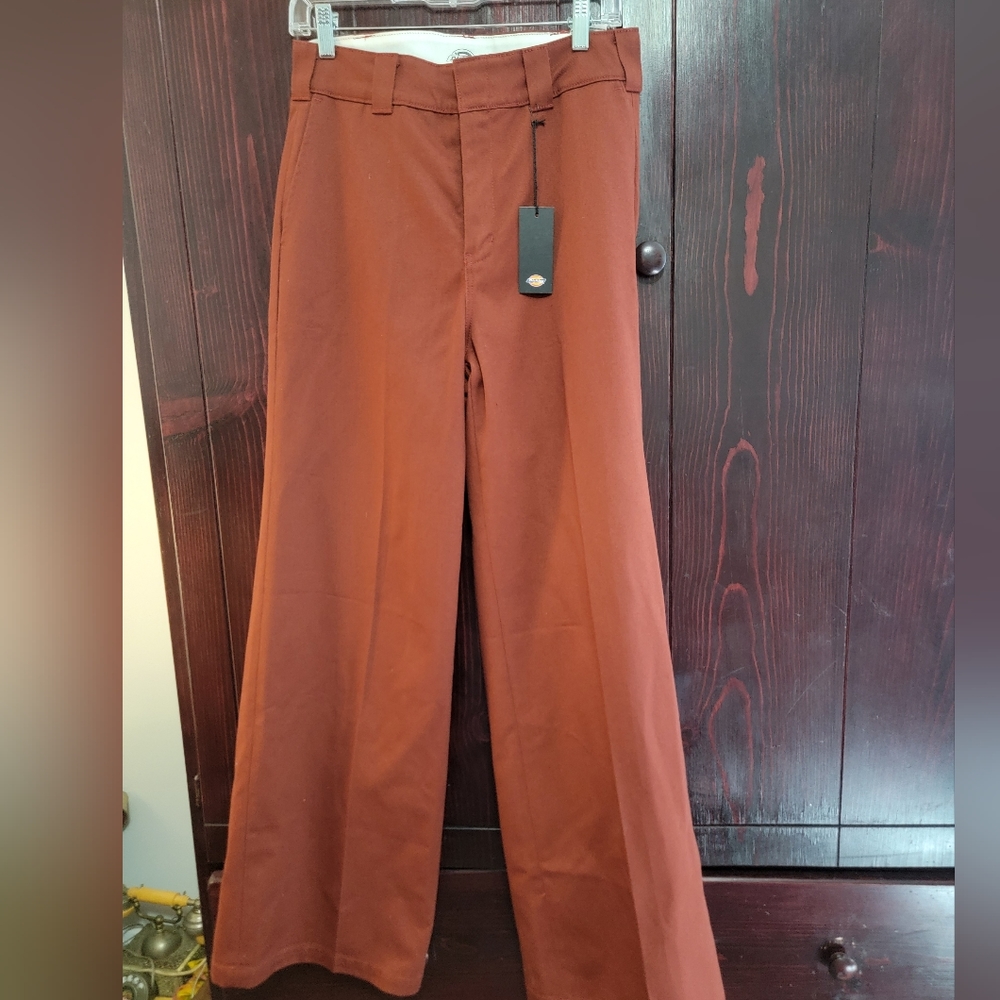 Dickies cropped- Woman's 8